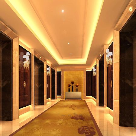 Готель Hilton Nanjing Нанкін Екстер'єр фото