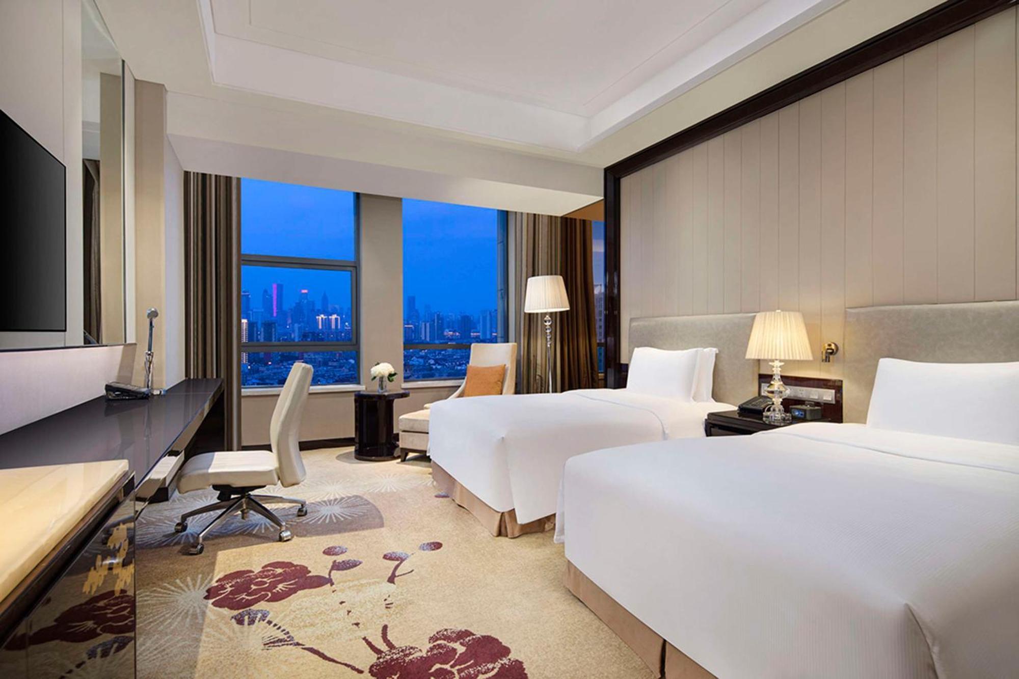 Готель Hilton Nanjing Нанкін Екстер'єр фото