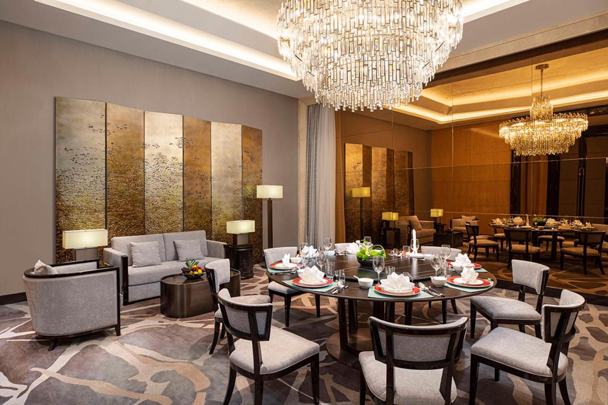 Готель Hilton Nanjing Нанкін Екстер'єр фото