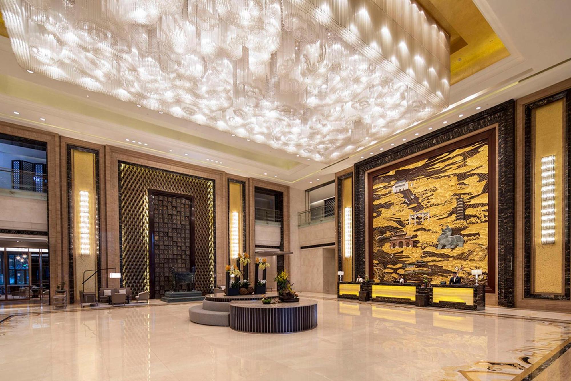 Готель Hilton Nanjing Нанкін Екстер'єр фото